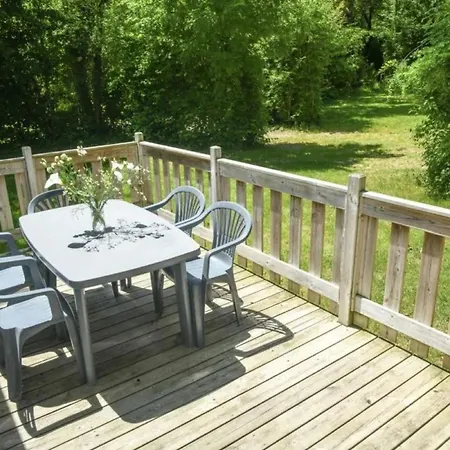 Mobil-home Confortable Avec Terrasse Pour 4 Personnes - Api-1-52-1361