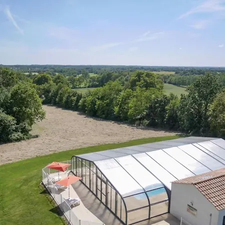 Mobil-home Confortable Avec Terrasse Pour 4 Personnes - Api-1-52-1361 Commequiers