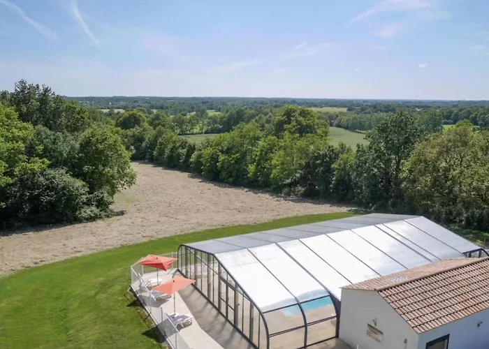 Mobil-home Confortable Avec Terrasse Pour 4 Personnes - Api-1-52-1361 Commequiers