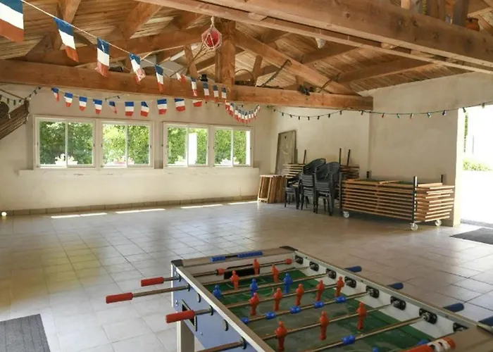 Mobil-home Confortable Avec Terrasse Pour 4 Personnes - Api-1-52-1361 Commequiers